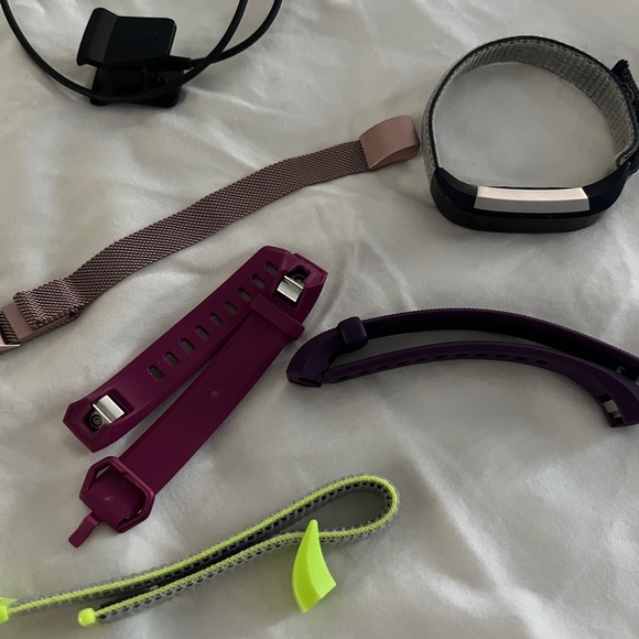 Fitbit - Picture 2 of 3